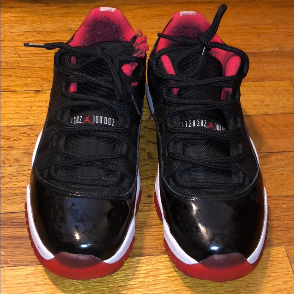 Jordan Bred 11 Low